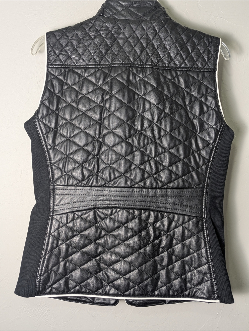 By Together Black Quilted Sleeveless Vest L Gold Hardware Equestrian Moto Ski - Picture 5 of 13